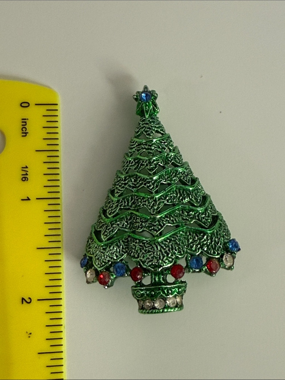 Reserved M Rare vintage Corel Green Jeweled Christmas Tree Brooch pin book piece - Picture 2 of 12